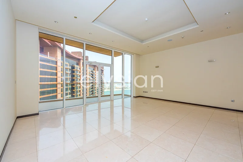 Unfurnished | Spacious | Beach Access63805749329666112