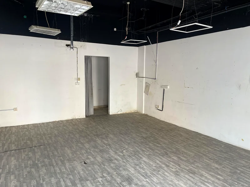 Shop For Sale-Front Side-Rented63825488408577111