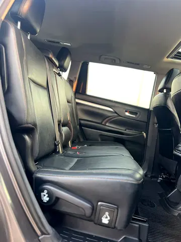 صورة مصغرة 17 لـ 2017 Toyota HIGHLANDER