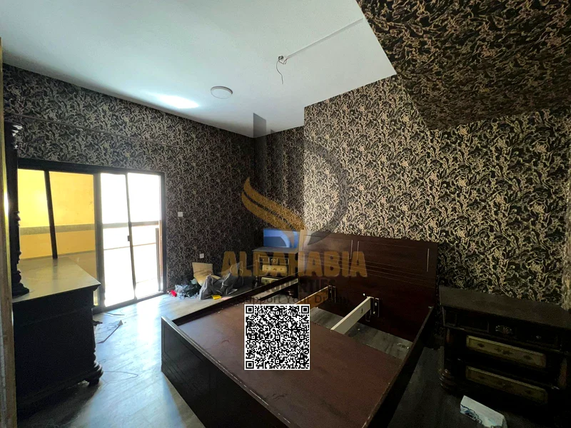 شقة للإيجار السنوي - كورنيش عجمان (طابق السفينة - الرميثة 2)63708237353729111