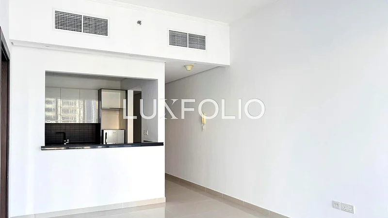 VACANT | Unfurnished | Investment | Modern64038183068802112