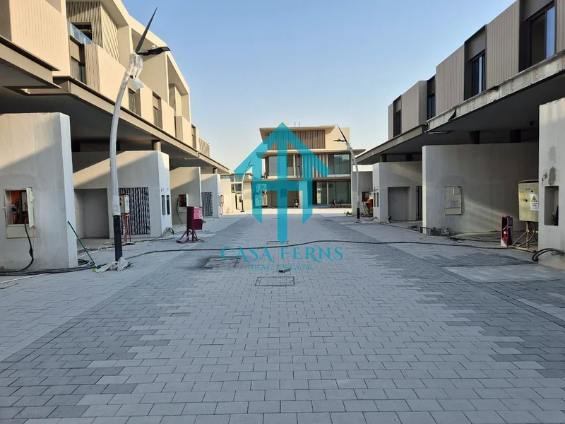 Handover 2025 Q3 | G+2 in Phase 2 | Single Row | Close to Dubai Mall63932063126657111