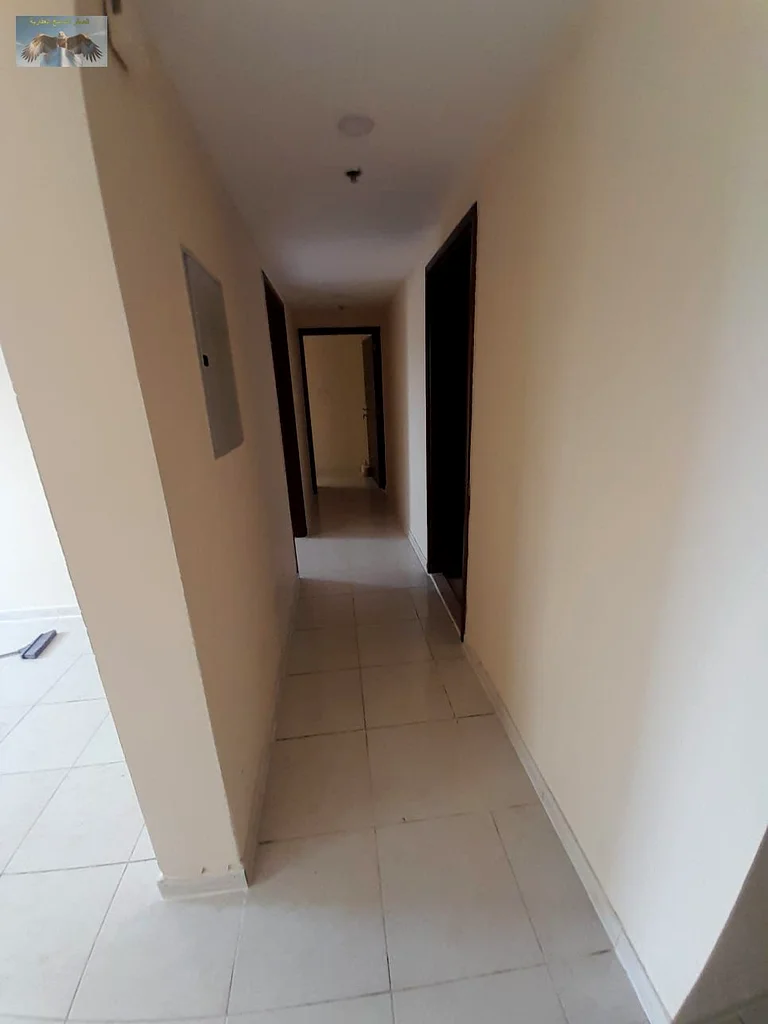 شقة واسعة مكونة من غرفتي نوم للإيجار – عجمان63708147408001113