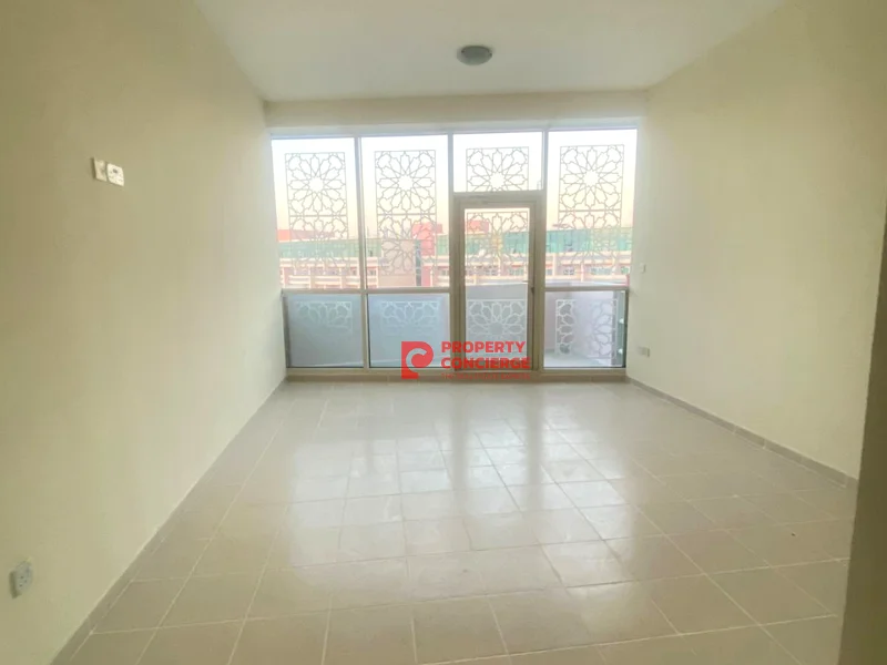 شقة واسعة ومُحدَّثة بغرفة نوم واحدة و2 شرفات و2 حمام63729776892291110