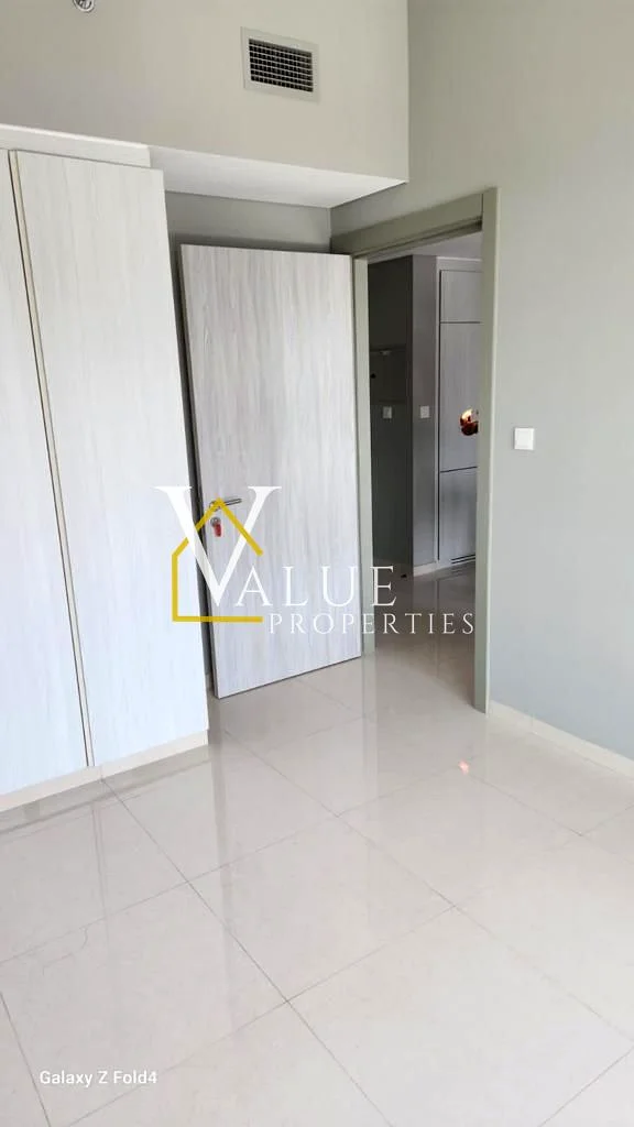 موقع ممتاز | حياة عصرية | إطلالات على برج خليفة والسماء البارزة63793189200386111