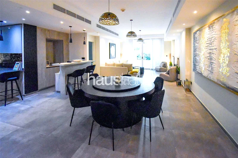 Private Pool | Stroll to Beach | Fully Upgraded63752462730242113