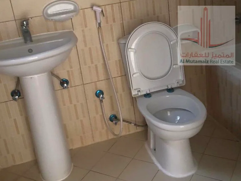 For sale directly from the owner, a distinctive investment building in Al Jurf Industrial 3, Ajman63868416220675112