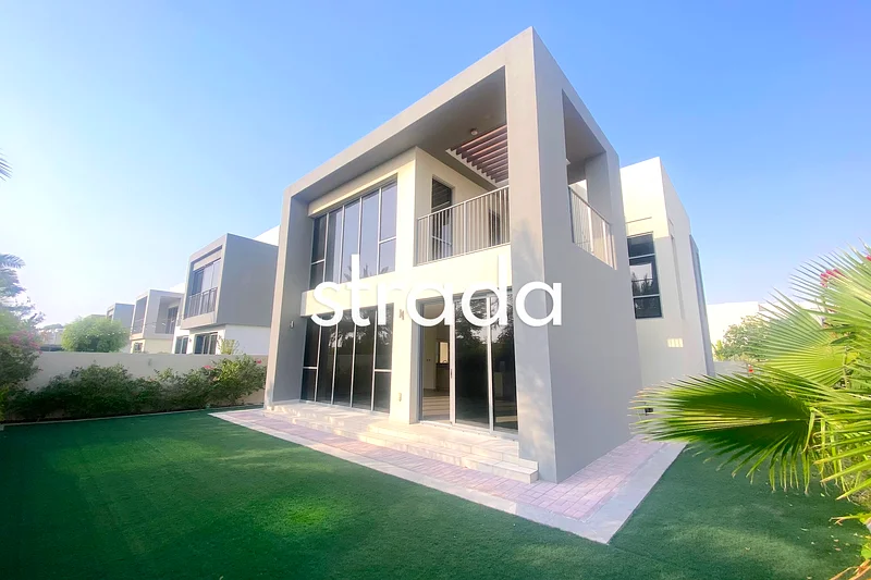 Single Row | Immaculate | Vacant Now63761439917313110