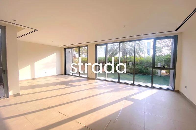 Single Row | Immaculate | Vacant Now63761439917313112