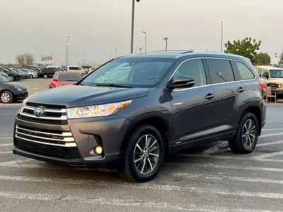 صورة مصغرة 2 لـ 2017 Toyota HIGHLANDER