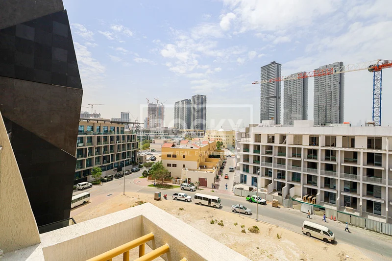 Lavish 2 Bedroom| Spacious Layout | Fitted Kitchen63778990569474110