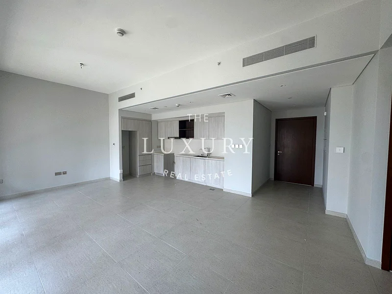 Vacant | Beachfront Living | Canal View63760716330498113
