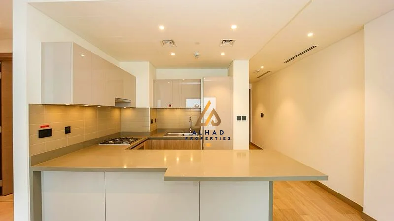 Canal facing | Waves Grande | High floor64016046949378110