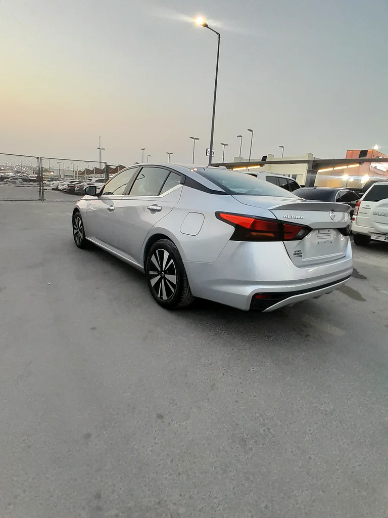Nissan altima63699056569985112