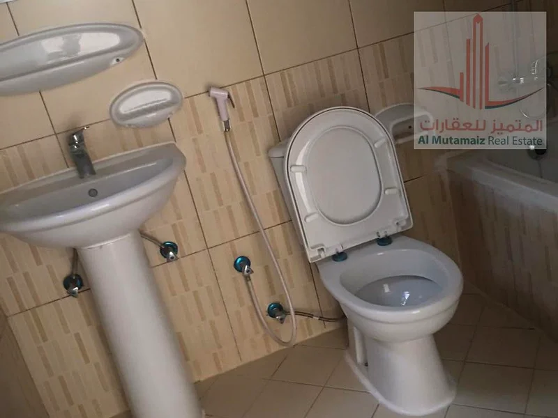 غرفة وصالة في الرشيديه، بالقرب من حديقة السيدات63721614557825111