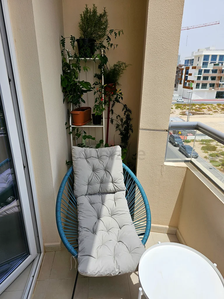 غرفة نوم واحدة مفروشة بالكامل63834999371395112