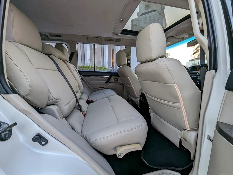 MITSUBISHI PAJERO 2012 GLS TOP V6 3.5L FULL OPTION GCC IN EXCELLENT CONDITION63699025259906114