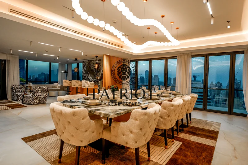 Ultra Luxury | 4 bedroom Penthouse | Fully Furnished |63987759224834110