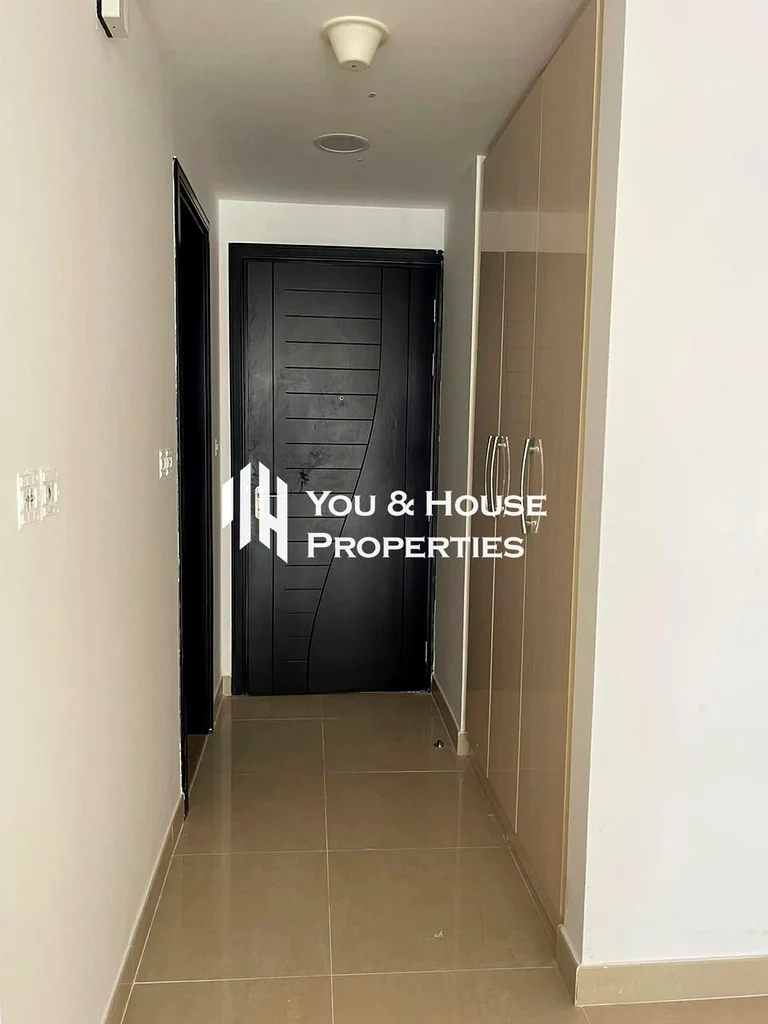 شقة استوديو رائعة، صيانة جيدة، سعر مذهل63778250486786114