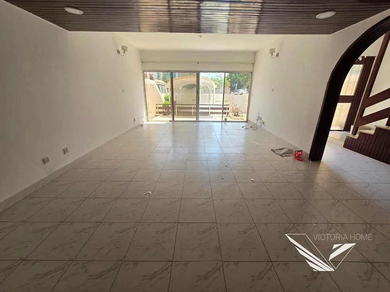 Spacious! Cantrell AC 4 BHK Villa Majlis hall parking space just 85k63812708016259111