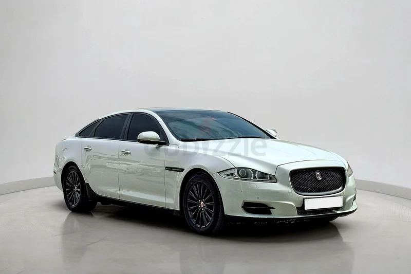 2015 Jaguar XJ-Series Luxury (SWB) 2.0L | GCC Specifications63699026561921110