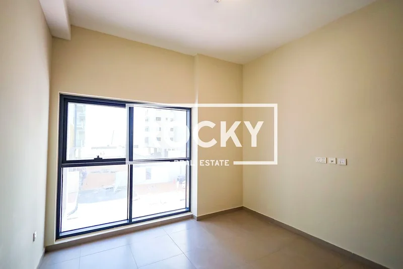 3 BHK with Central A/C & Balcony  Pool & Gym | Nad Al Hamar63724415834755110