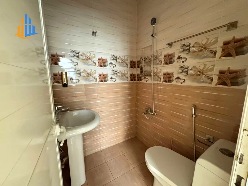 5bhk | Master rooms | Close to all services | Excellent location | On a corner and main street63878297629441114