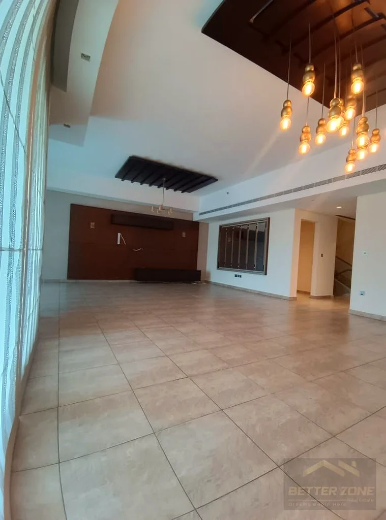 تاون هاوس فاخر من غرفتي نوم مزدوج مع غرفة دراسة وغرفة خادمة63752664370050114
