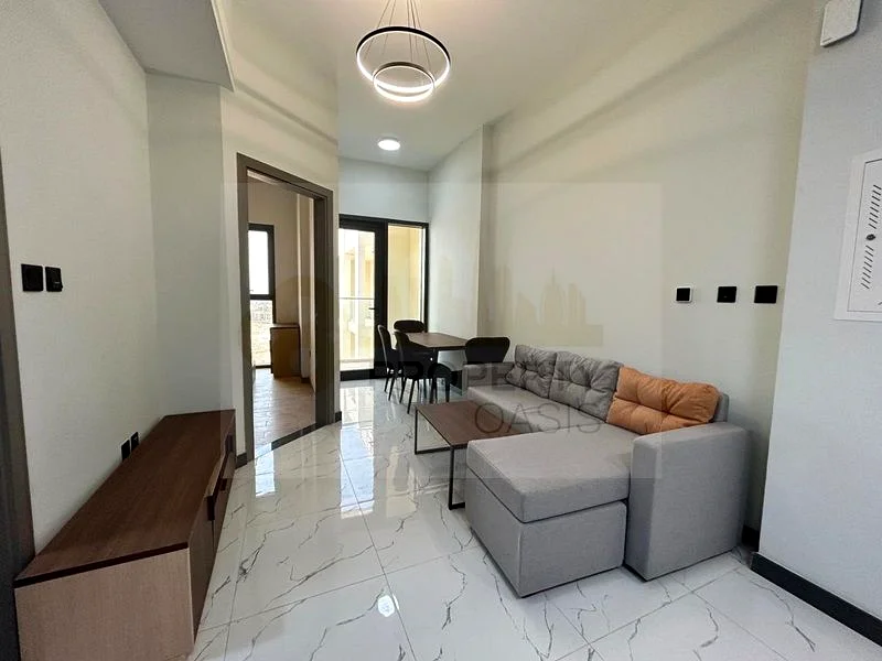 Swimming Pool View | Great Layout | Bright Unit63737448059393111