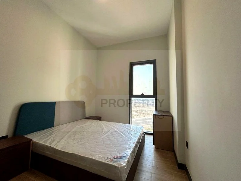 Swimming Pool View | Great Layout | Bright Unit63737448059393112