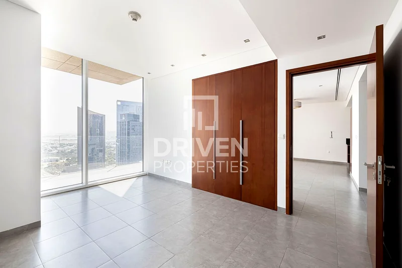 On high-floor Apt | Vacant | High Floor63745179800707113