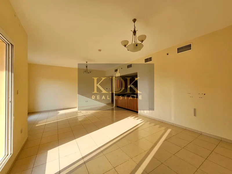 Spacious 2 Br | Prime Location | Vacant63788032553857111
