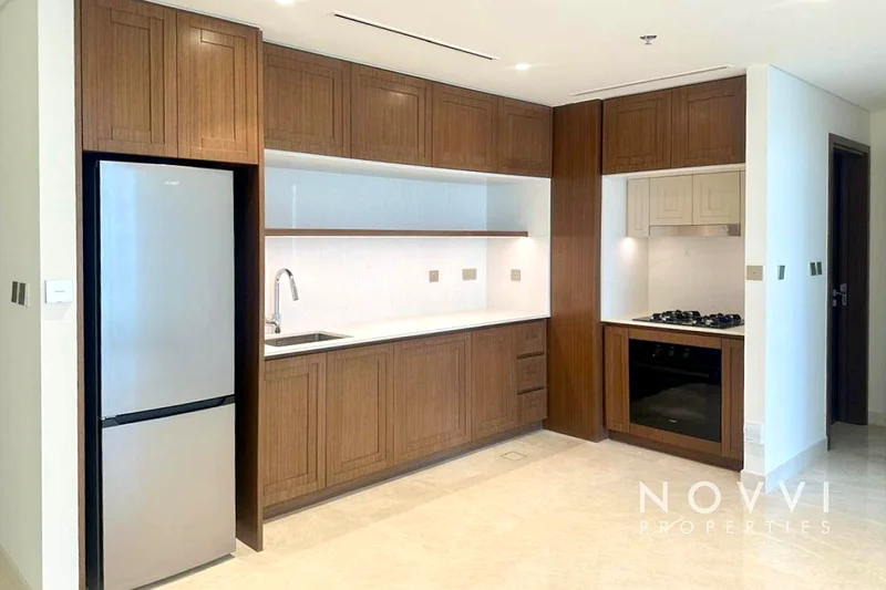 Luxurious | Vacant Now | Partial Sea View63733695909633111