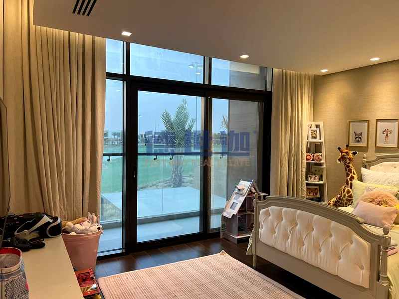 Golf Fountain View | 5 bedrooms | Stunning | Vacant63970855308546114