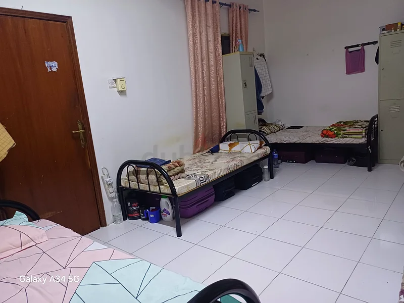 مساحة سرير متوفرة للخليجي المسلم الأعزب... بالقرب من مترو أبو هيل، موقف سيارات مجاني في الجوار63795843724803111
