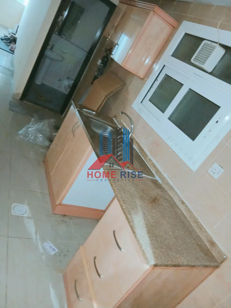 قريب من الحدود / استوديو / مناسب للعائلات / سهولة الوصول إلى دبي63707784387075114