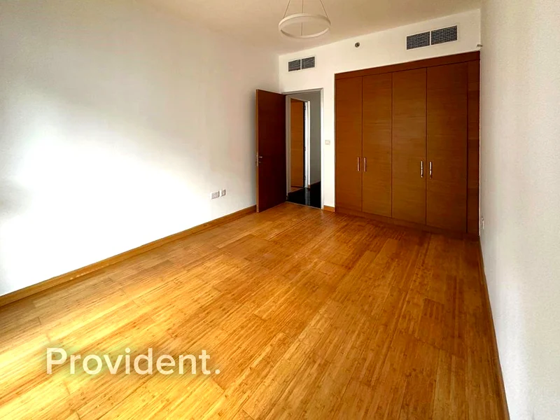 شاغرة | مطبخ مجهز | أرضيات خشبية | 3 شرفات63780578960643113