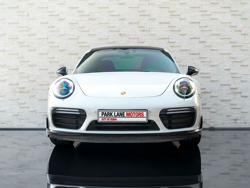 BACK-TO-SCHOOL DEALS • 911 TURBO S • CARBON PACK • UNDER WARRANTY • FULL-SERVICE HISTORY • GCC63699039151491112