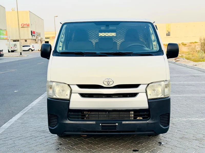hiace delivery van model 201563699049406979111