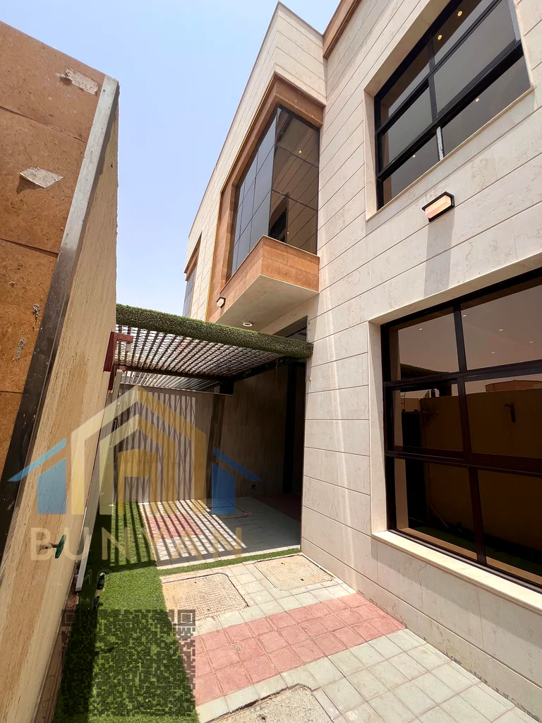 🔑 Code 131 | Townhouse for Rent in Al Yasmeen – 4 Master Bedrooms + Majlis + Living Room + Spacious Rooftop – Next to Sheikh Mohammed Bin Zayed Road63718289207169113