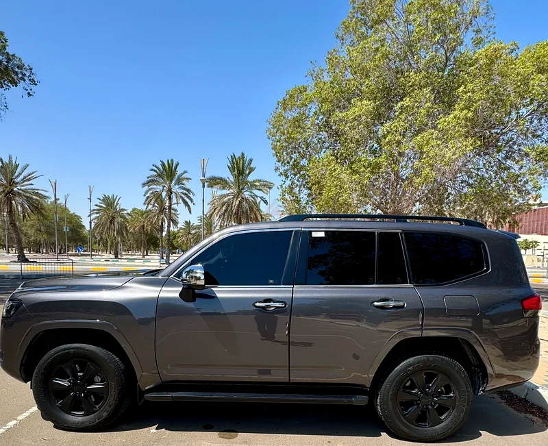 2022 Toyota LC EXR 4.0L, GCC specs, latest full dealership service 30/0825, no accident, first owner63700380066945111