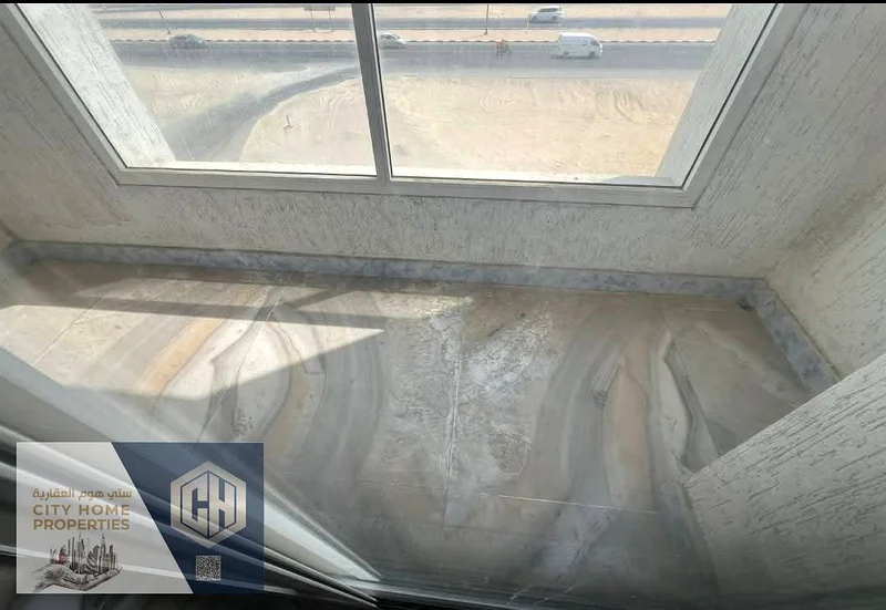 شقة واسعة بغرفة نوم وصالة في مبنى عائلي، تقع في الجرف 3، بالقرب من مخرج دبي والشارقة، متاحة للإيجار السنوي في عجمان63713791138819112