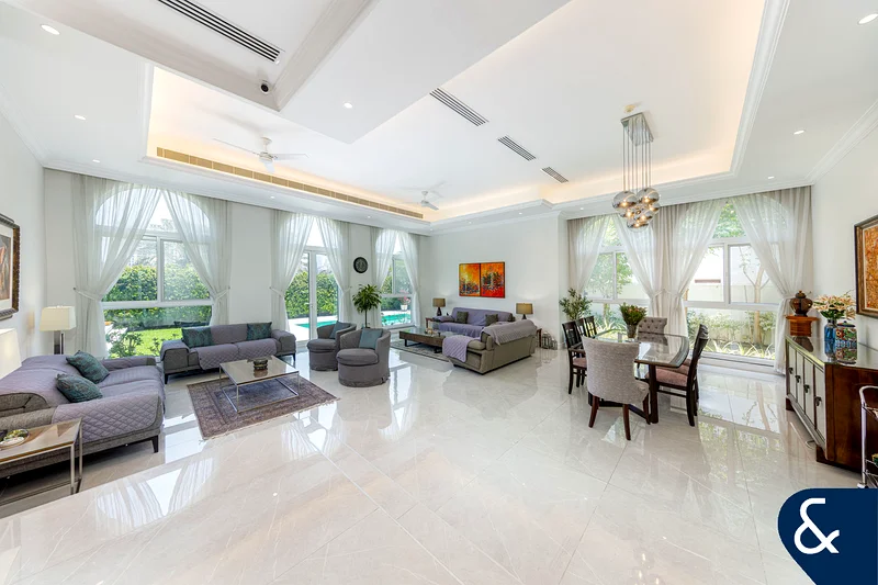New Listing - Large Plot - Upgraded - Pool63926733962243114