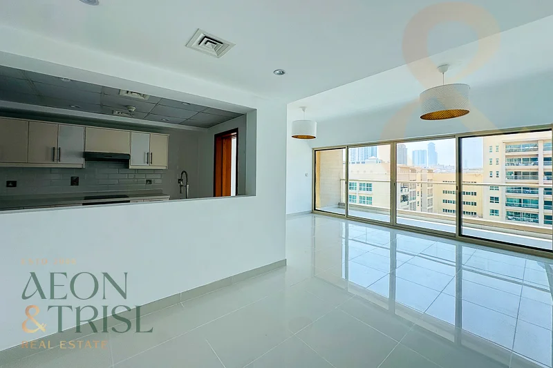 Fresh Upgraded | Extremely Well Kept| 2BHK63726753120002110