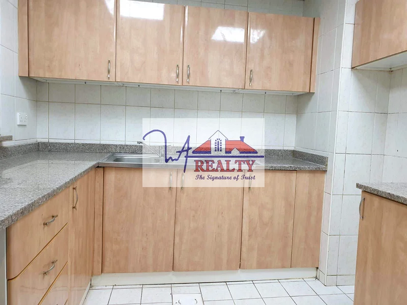 أرخص عرض!! شقة غرفة نوم واحدة مع شرفة للبيع في كلاستر فارس63992292146562112