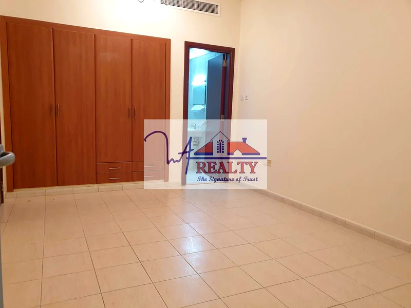 أرخص عرض!! شقة غرفة نوم واحدة مع شرفة للبيع في كلاستر فارس63992292146562114