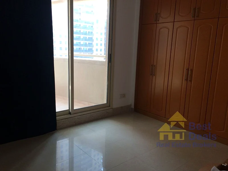 بجوار المترو، شقتان نوم في دبي مارينا، بدون رسوم تبريد، 4 شيكات63774226183041114