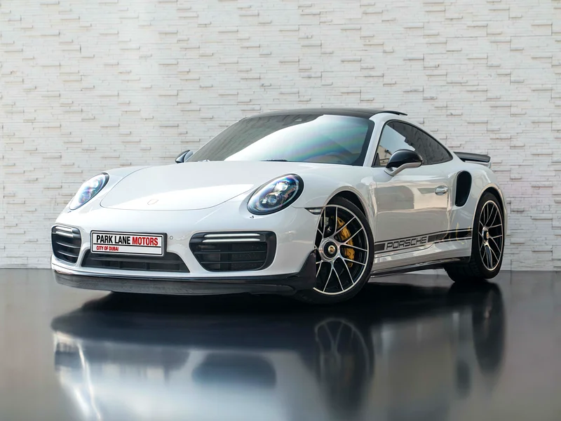BACK-TO-SCHOOL DEALS • 911 TURBO S • CARBON PACK • UNDER WARRANTY • FULL-SERVICE HISTORY • GCC63699039151491110