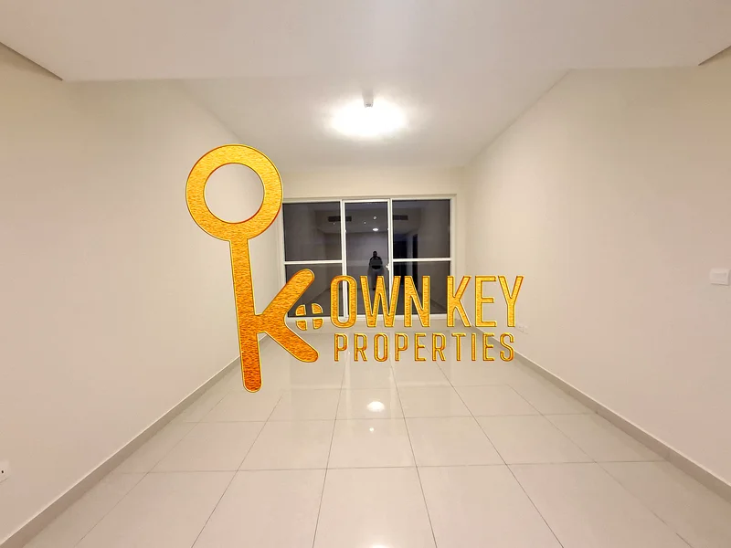 Spacious | 0% Comission | Great Location63768341437825113