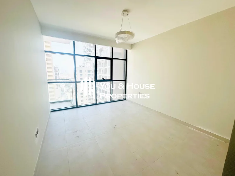 شقة سكنية فاخرة في المدينة - تخطيط مُحدّث - اتصل الآن63784114331265112
